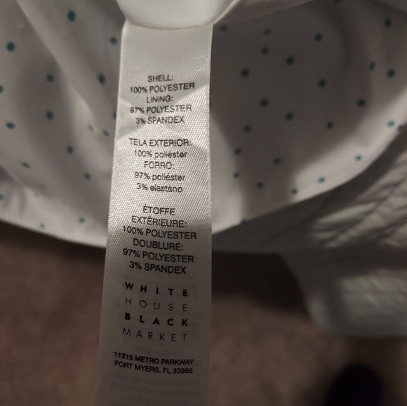 WHITE & BLUE FLOWERED BLOUSE. NWOT - Picture 4 of 4